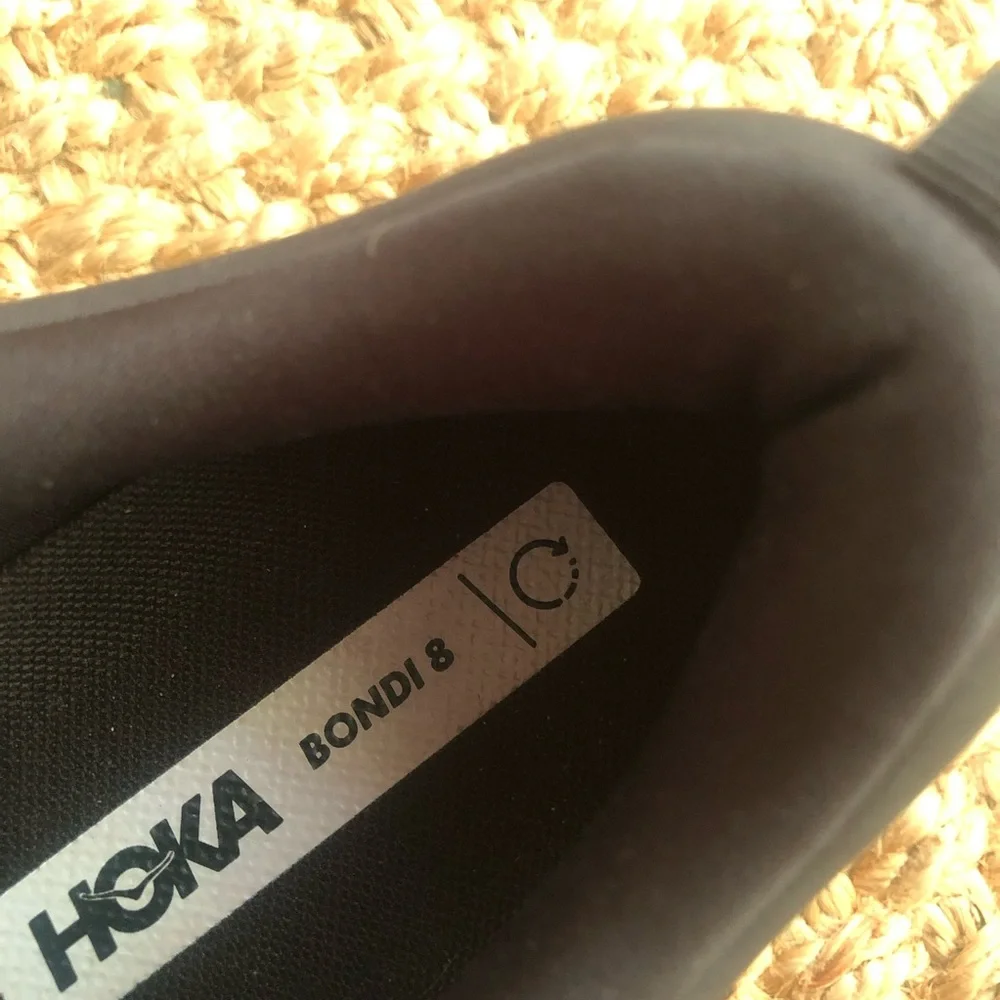 Hoka Bondi 8 Black/White Running Shoes 1127952-BWHT. Size 8.5 B